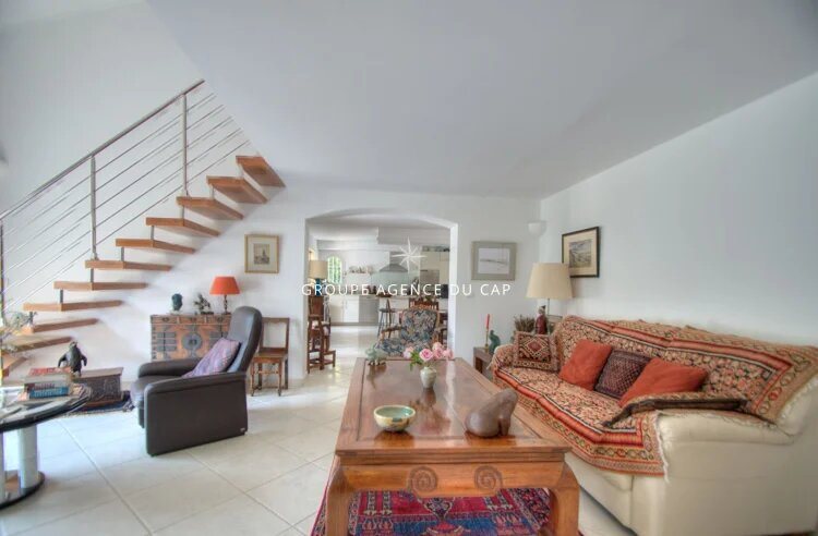 Maison à vendre, 142m², Saint-Raphaël