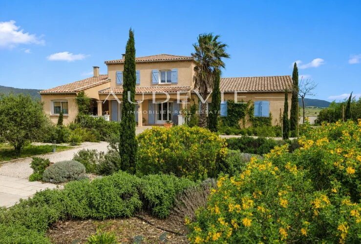 Maison à vendre, 220m², Thézan-des-Corbières