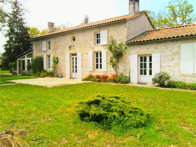 Maison à vendre, 355m², Léogeats