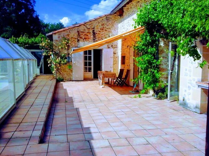 Maison à vendre, 355m², Léogeats