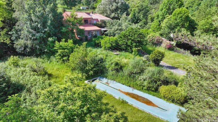 Maison à vendre, 185m², Serralongue