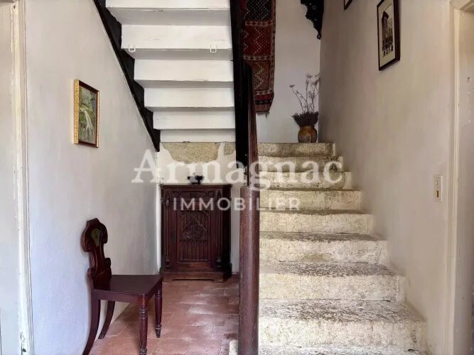 Maison à vendre, 247m², Bazian