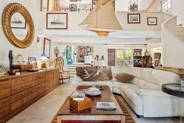 Maison à vendre, 245m², Châteauneuf-Grasse