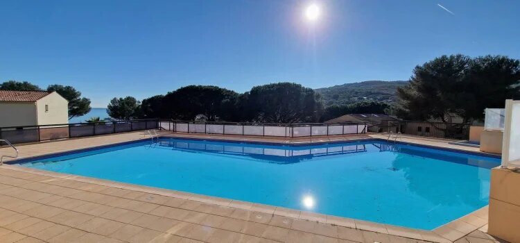 Appartement à vendre, 35m², Roquebrune-sur-Argens
