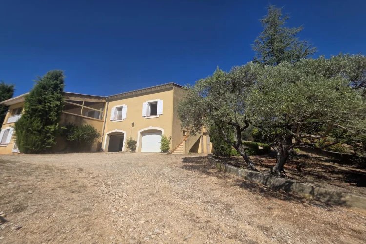 Maison à vendre, NaNm², Saint-Saturnin-lès-Apt