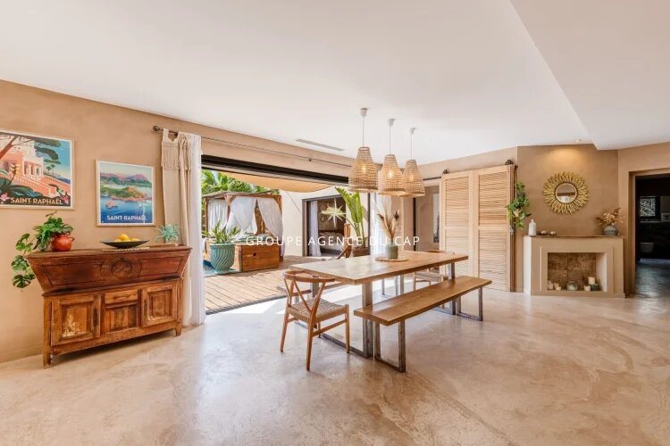 Maison à vendre, 165m², Fréjus