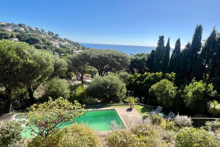 Maison à vendre, 120m², Les Issambres
