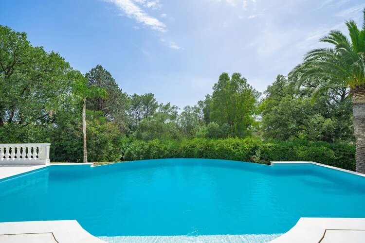 Maison à vendre, 430m², Saint-Raphaël