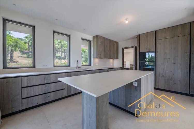 Maison à vendre, 354m², Saint-Tropez