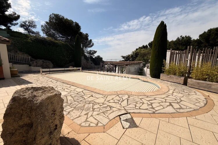 Maison à vendre, 335m², Lamanon