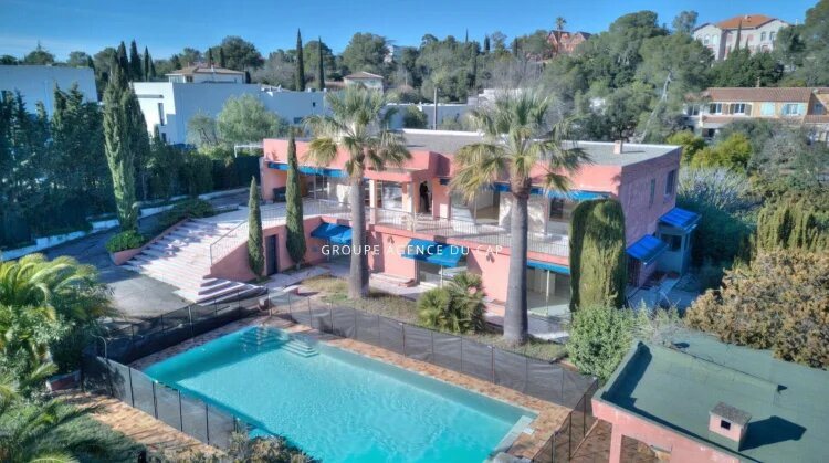 Maison à vendre, 345m², Saint-Raphaël