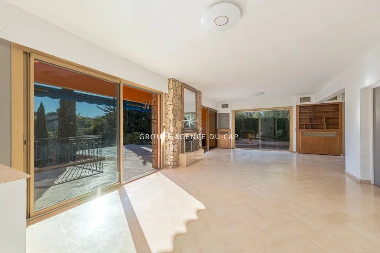 Maison à vendre, 345m², Saint-Raphaël