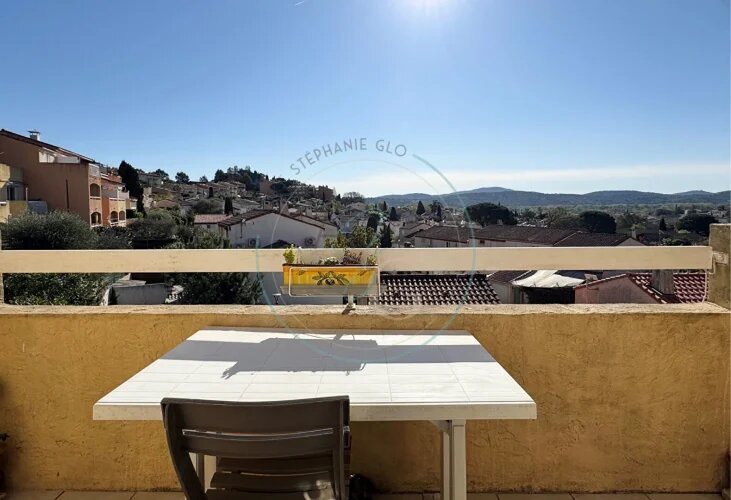 Appartement à vendre, 73m², Cogolin