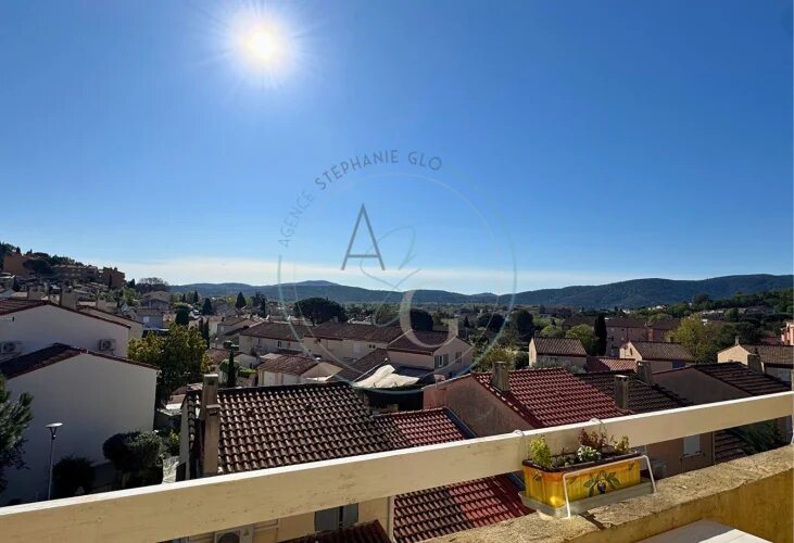 Appartement à vendre, 73m², Cogolin