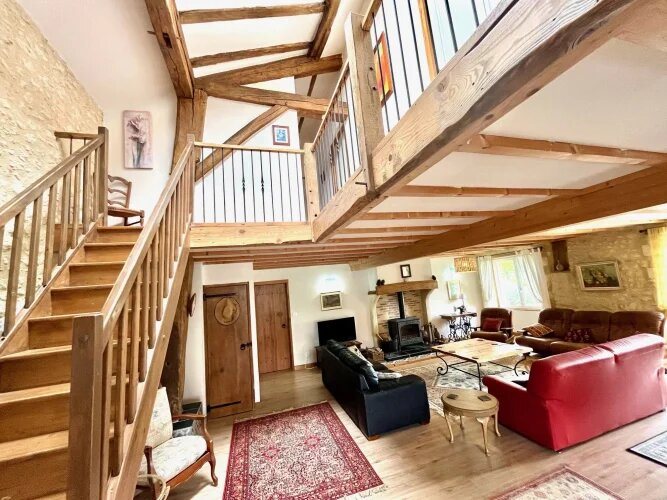 Maison à vendre, 226m², Montmoreau-Saint-Cybard