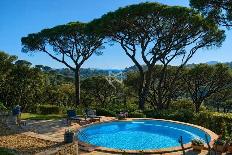 Maison à vendre, 365m², La Croix-Valmer