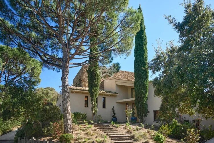 Maison à vendre, 365m², La Croix-Valmer