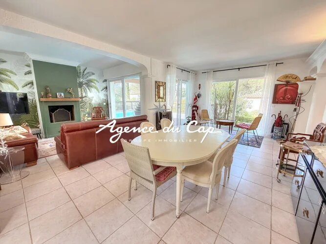 Maison à vendre, 140m², Saint-Raphaël