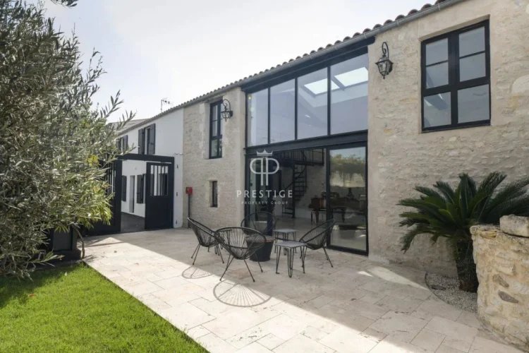 Maison à vendre, 335m², L'Houmeau