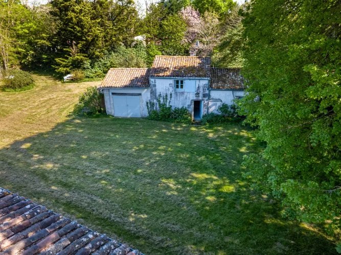 Maison à vendre, 380m², Corme-Royal