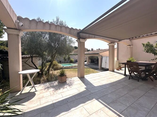 Maison à vendre, 160m², Uzès