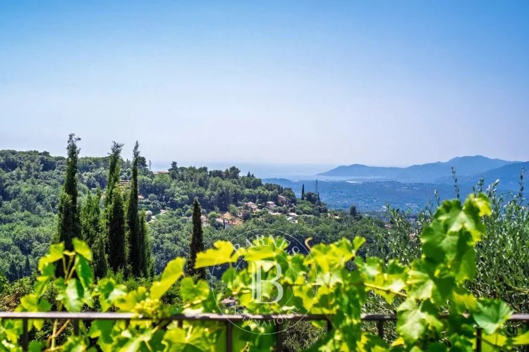Maison à vendre, 135m², Châteauneuf-Grasse