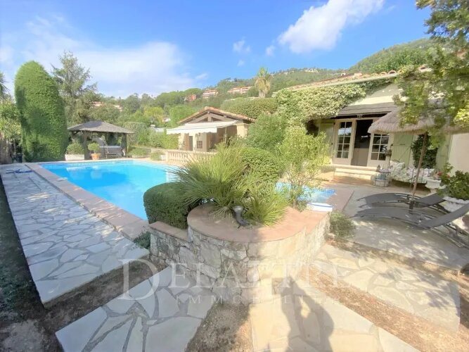 Maison à vendre, 190m², Grasse