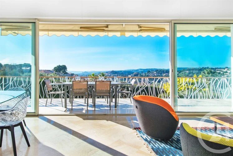 Maison à vendre, 249m², Cagnes-sur-Mer