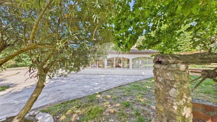 Maison à vendre, 2m², Le Plan-de-la-Tour