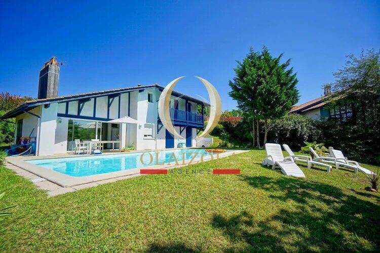 Maison à vendre, 115m², Bassussarry