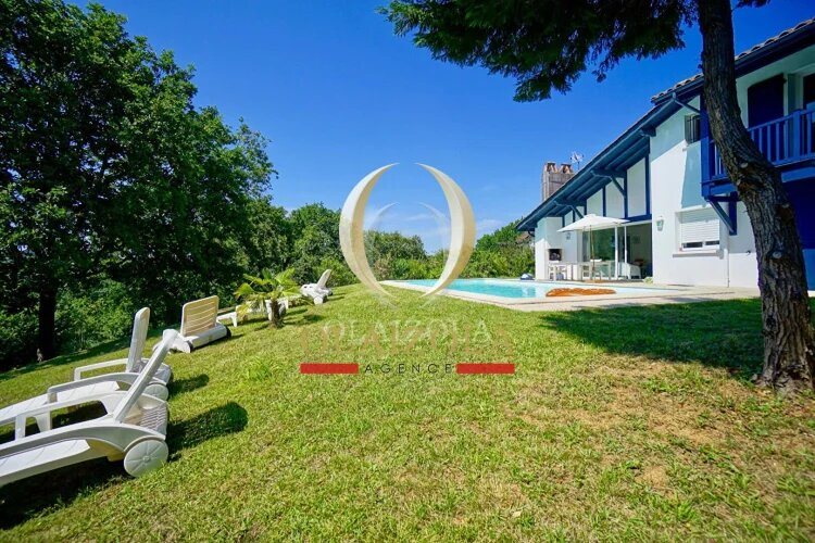 Maison à vendre, 115m², Bassussarry