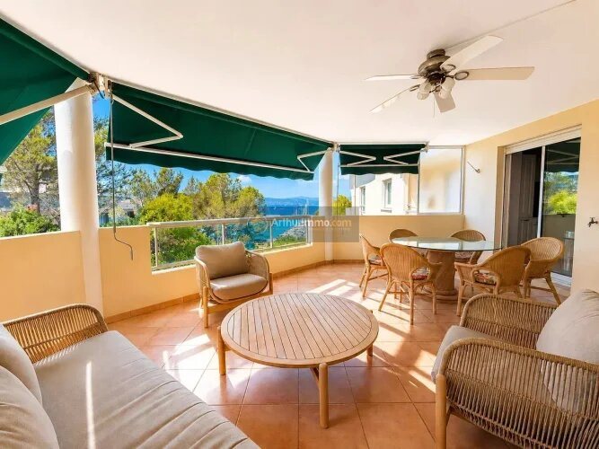 Appartement à vendre, 107m², Saint-Raphaël