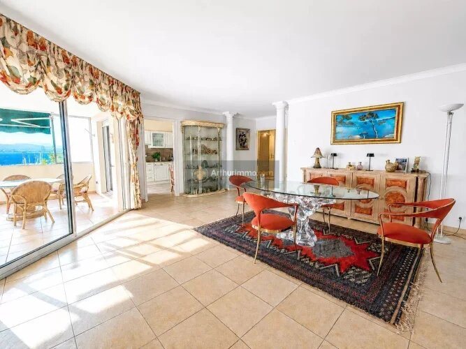 Appartement à vendre, 107m², Saint-Raphaël