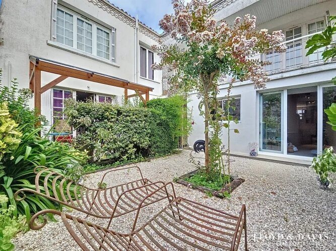 Maison à vendre, 230m², Talmont-sur-Gironde