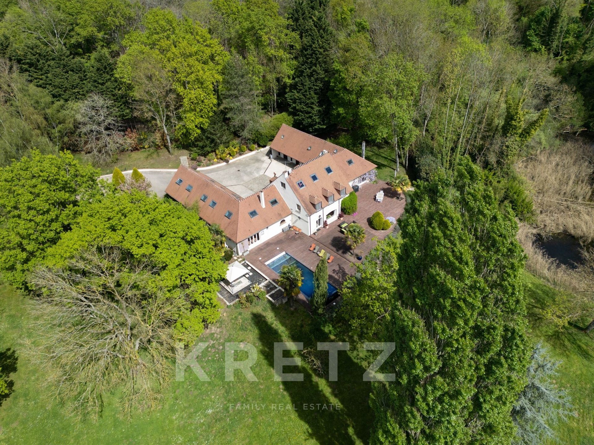 Maison à vendre, 420m², Saint-Nom-la-Bretèche