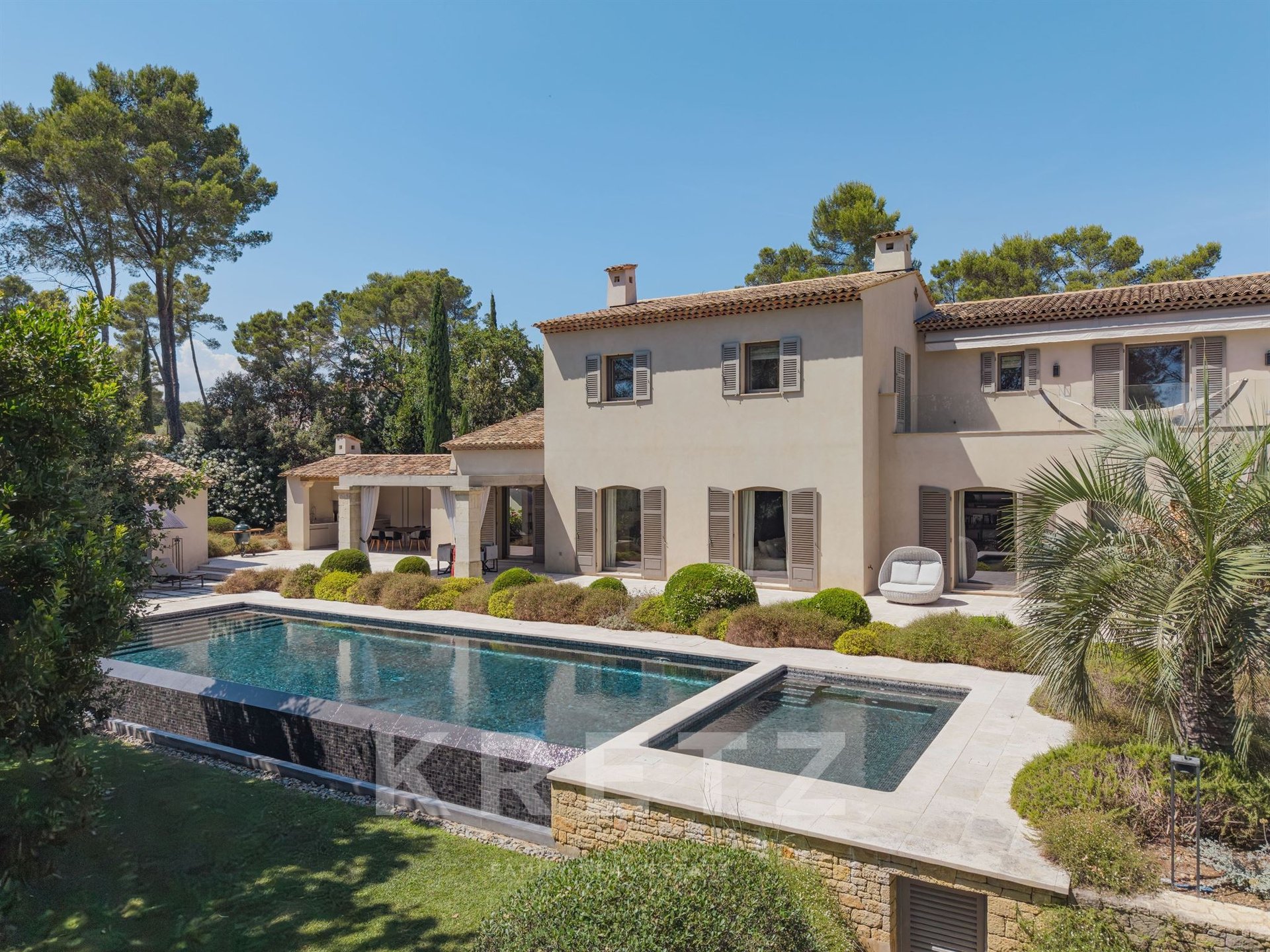 Maison à vendre, 395m², Tourrettes