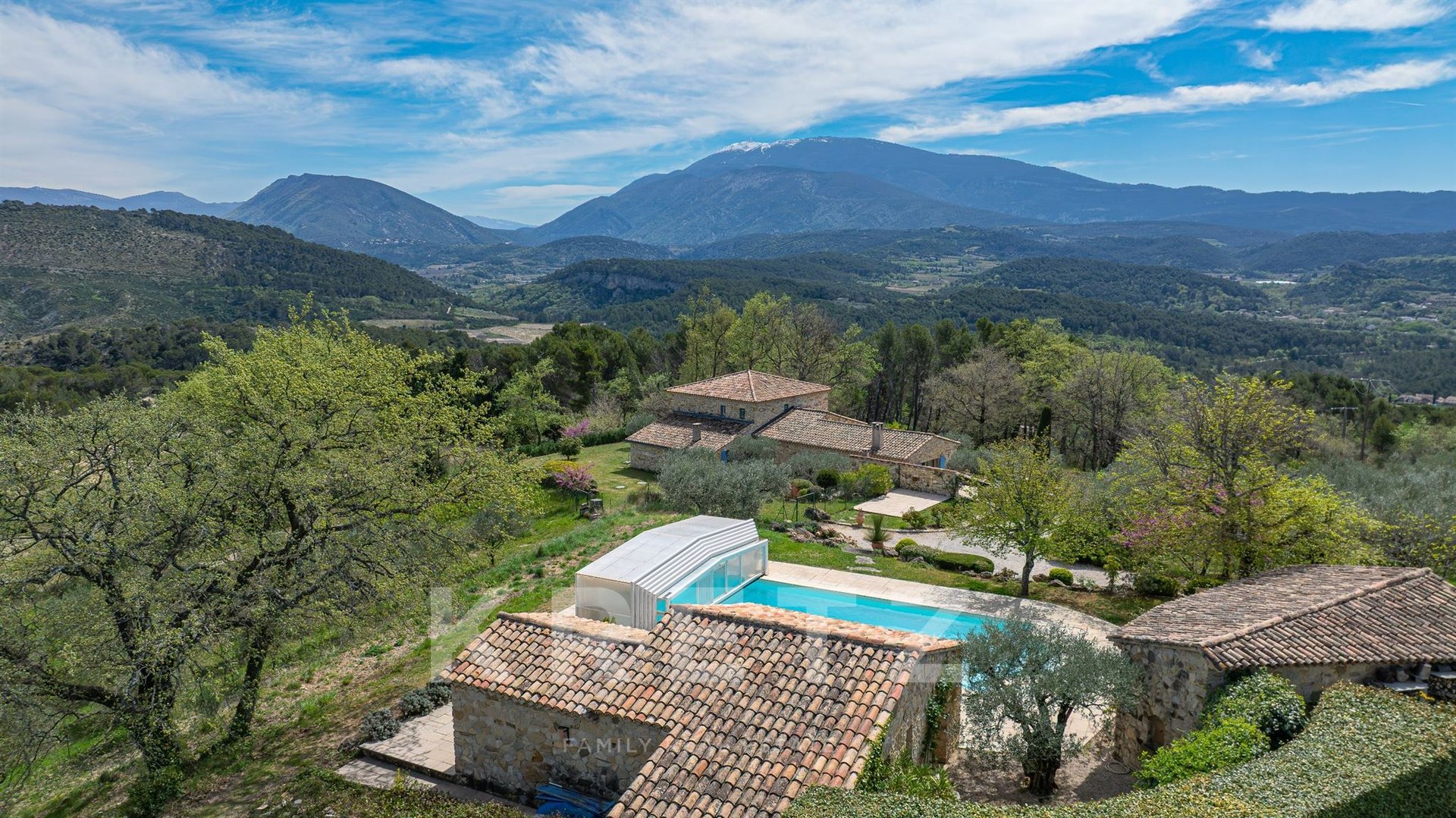 Maison à vendre, 216m², Entrechaux