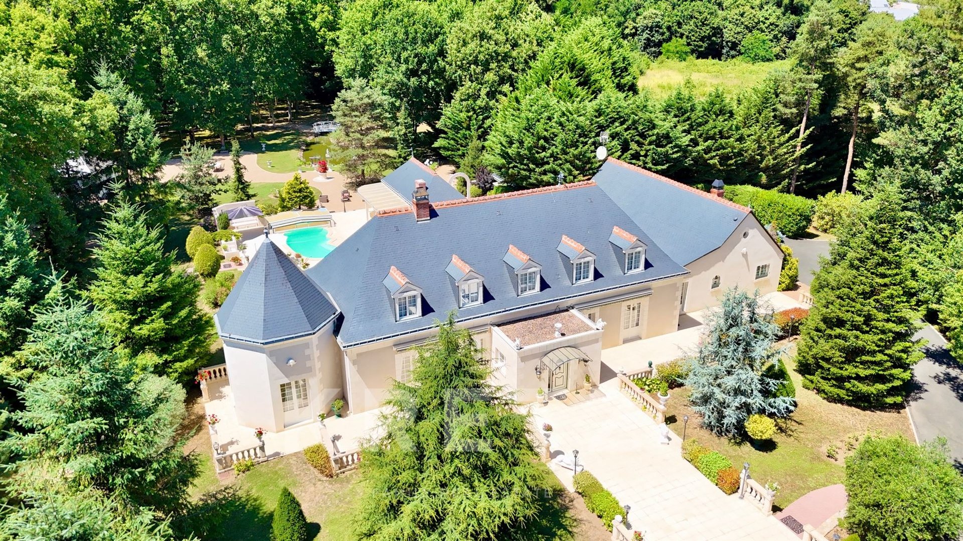 Maison à vendre, 395m², Chambray-lès-Tours