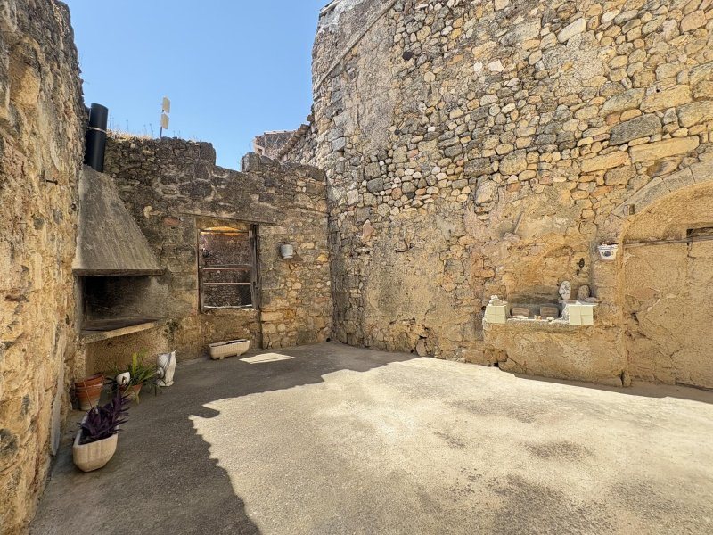 Maison à vendre, 3m², Le Pouget