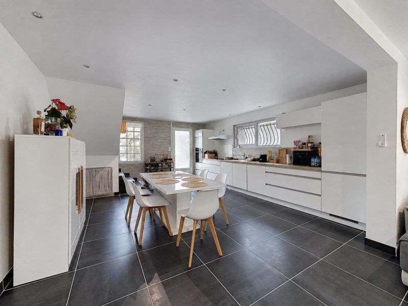 Maison à vendre, 2m², Bessan