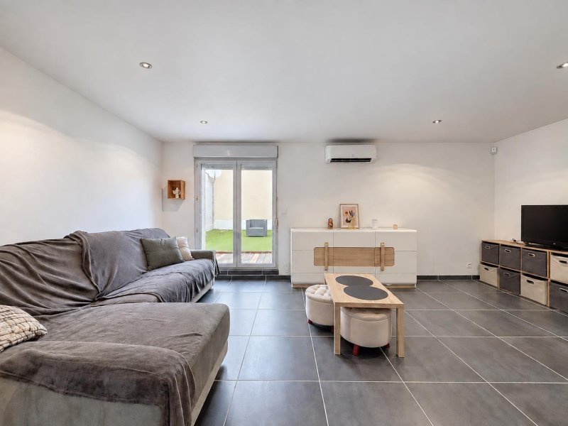 Maison à vendre, 2m², Bessan