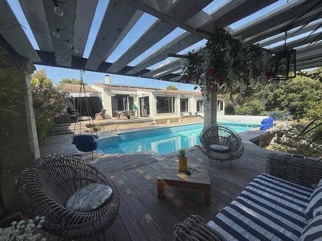 Maison à vendre, 3m², Taillades