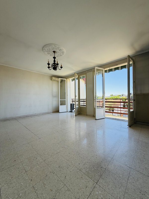 Maison à vendre, 3m², Béziers