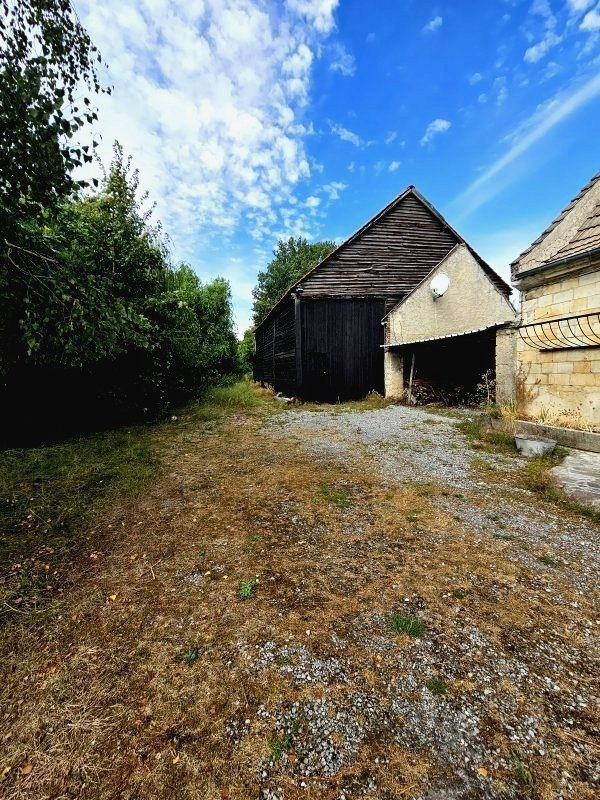 Maison à vendre, 3m², Guise