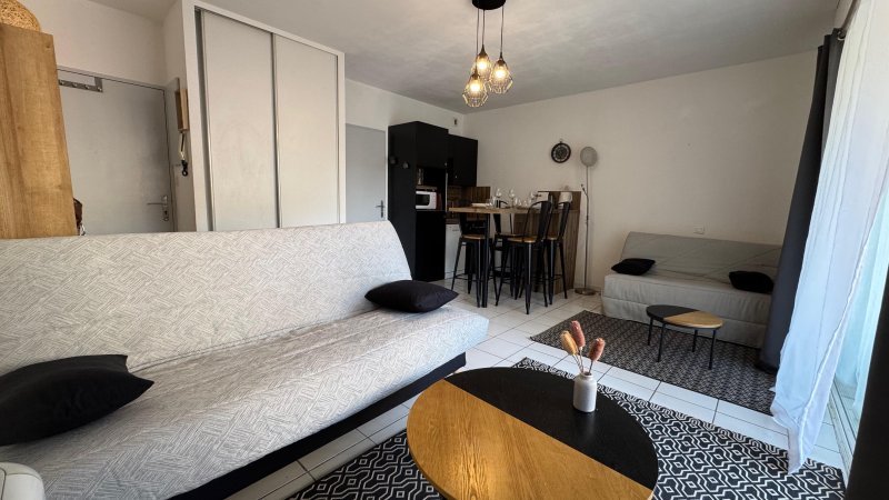 Appartement à vendre, 1m², Arles