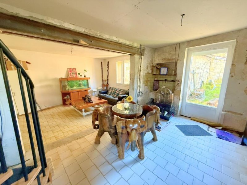 Maison à vendre, 4m², Izon