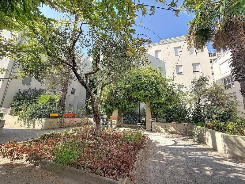 Appartement à vendre, 1m², Nîmes