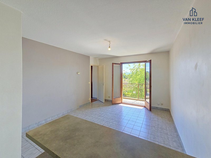 Appartement à vendre, 1m², Prévessin-Moëns