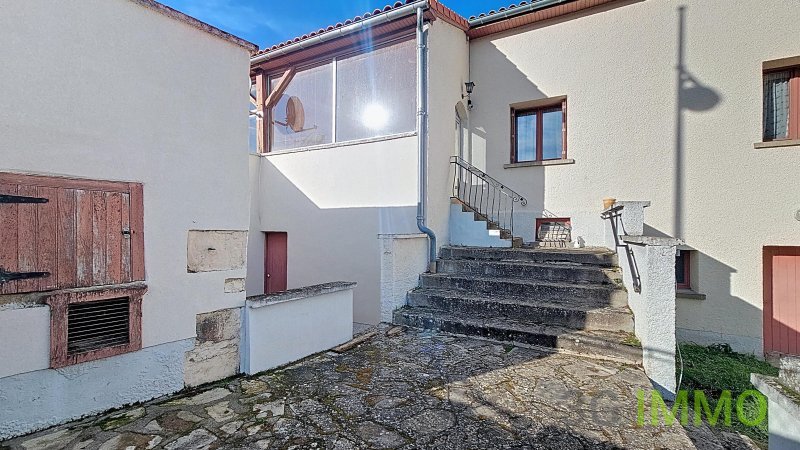 Maison à vendre, 3m², Vensat