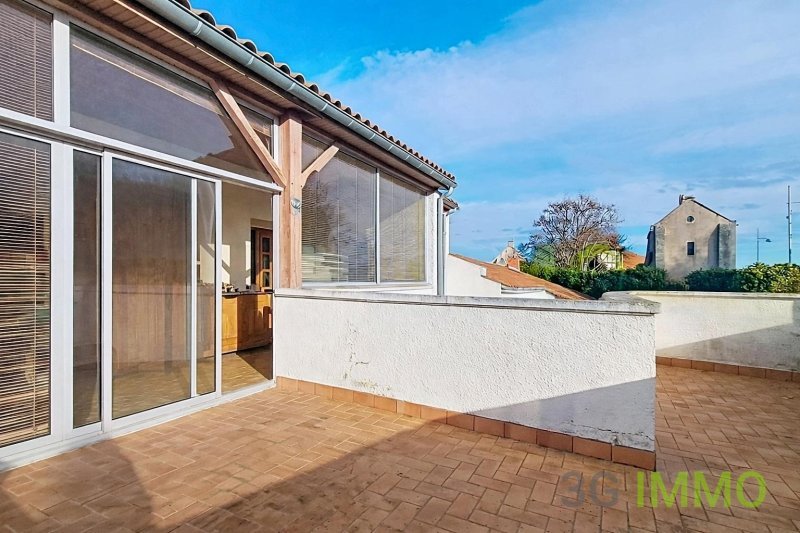 Maison à vendre, 3m², Vensat